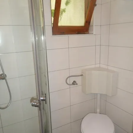 Guest house Titi